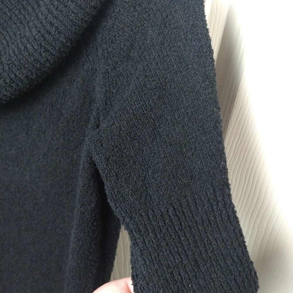 LOFT  petites black cowl neck knitted short sleeve sweater. size SP - Picture 4 of 9